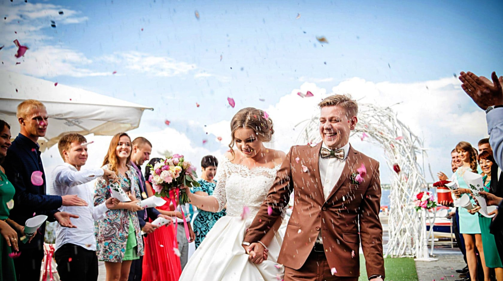 Як організувати маленьке весілля