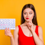 Чому може бути затримка місячних