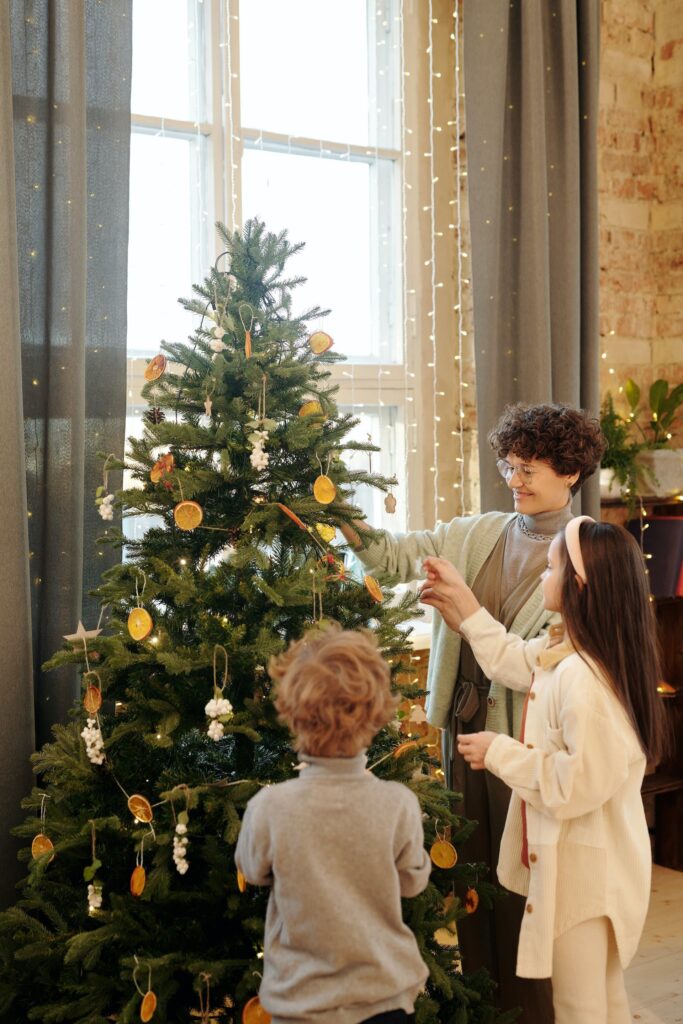 Елка 2025 как украсить