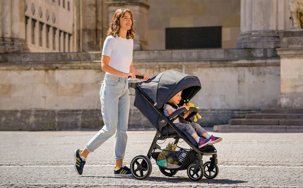 Прогулянкові коляски