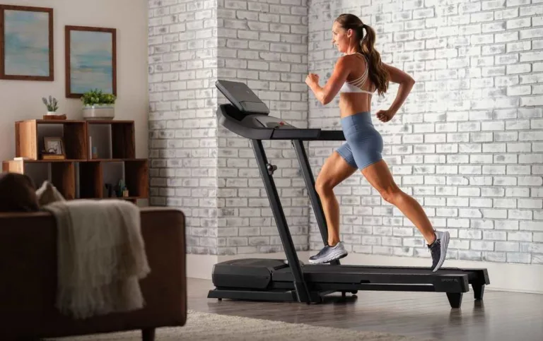 Як обрати ідеальну бігову доріжку