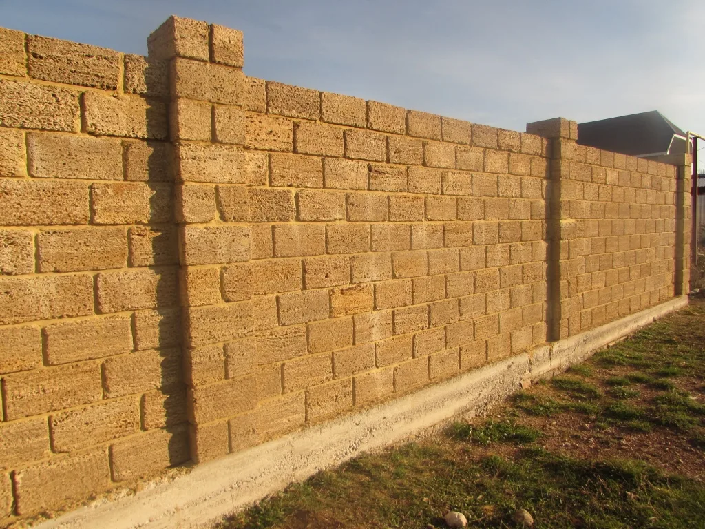 забор з ракушняка